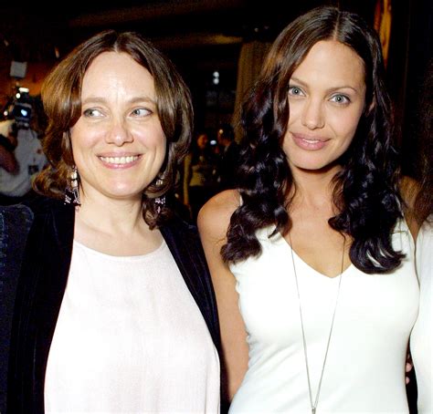 marcheline bertrand died|Angelina Jolie opens up about mothers death after tragic cancer。